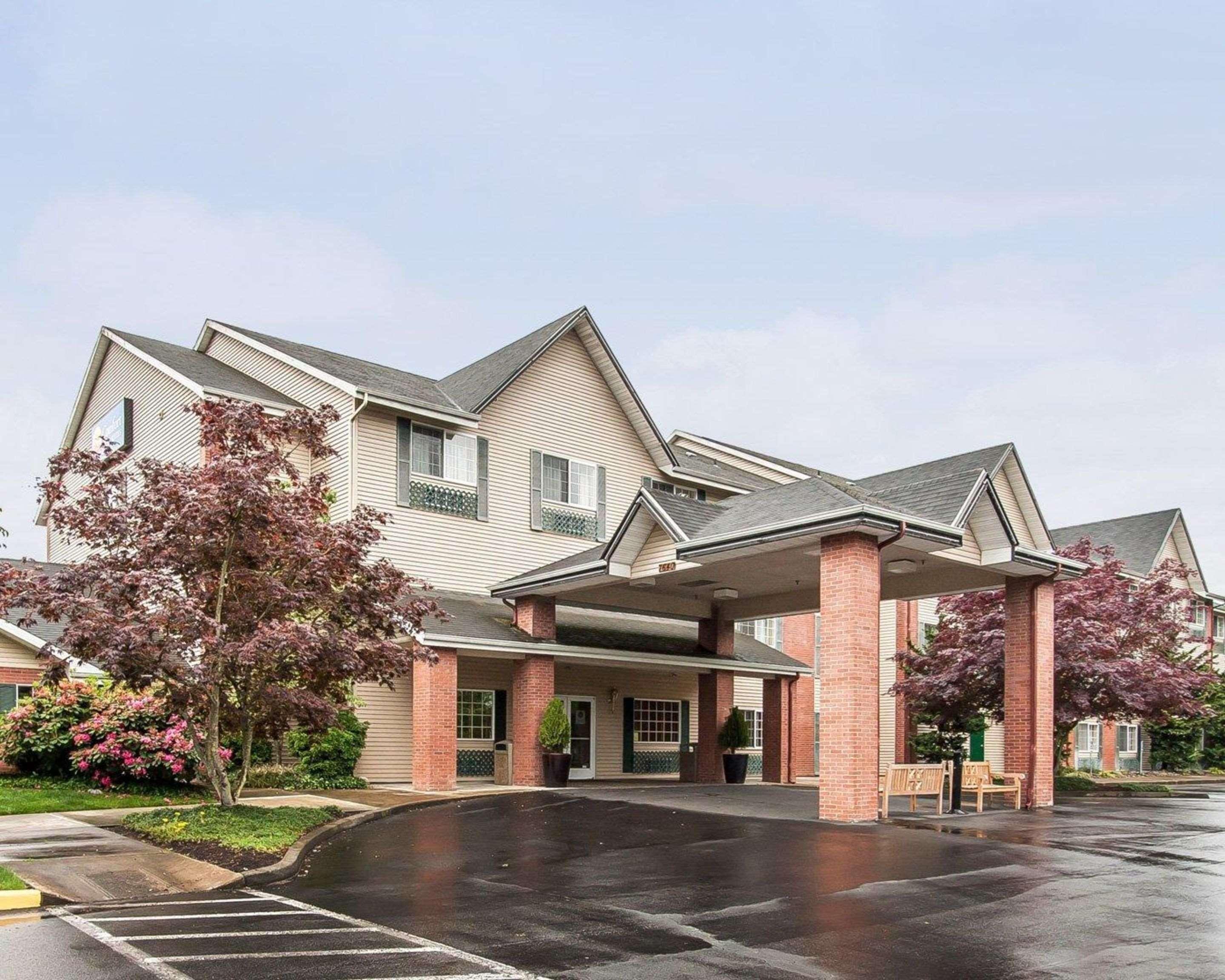 Comfort Inn & Suites Tualatin - Lake Oswego South Extérieur photo