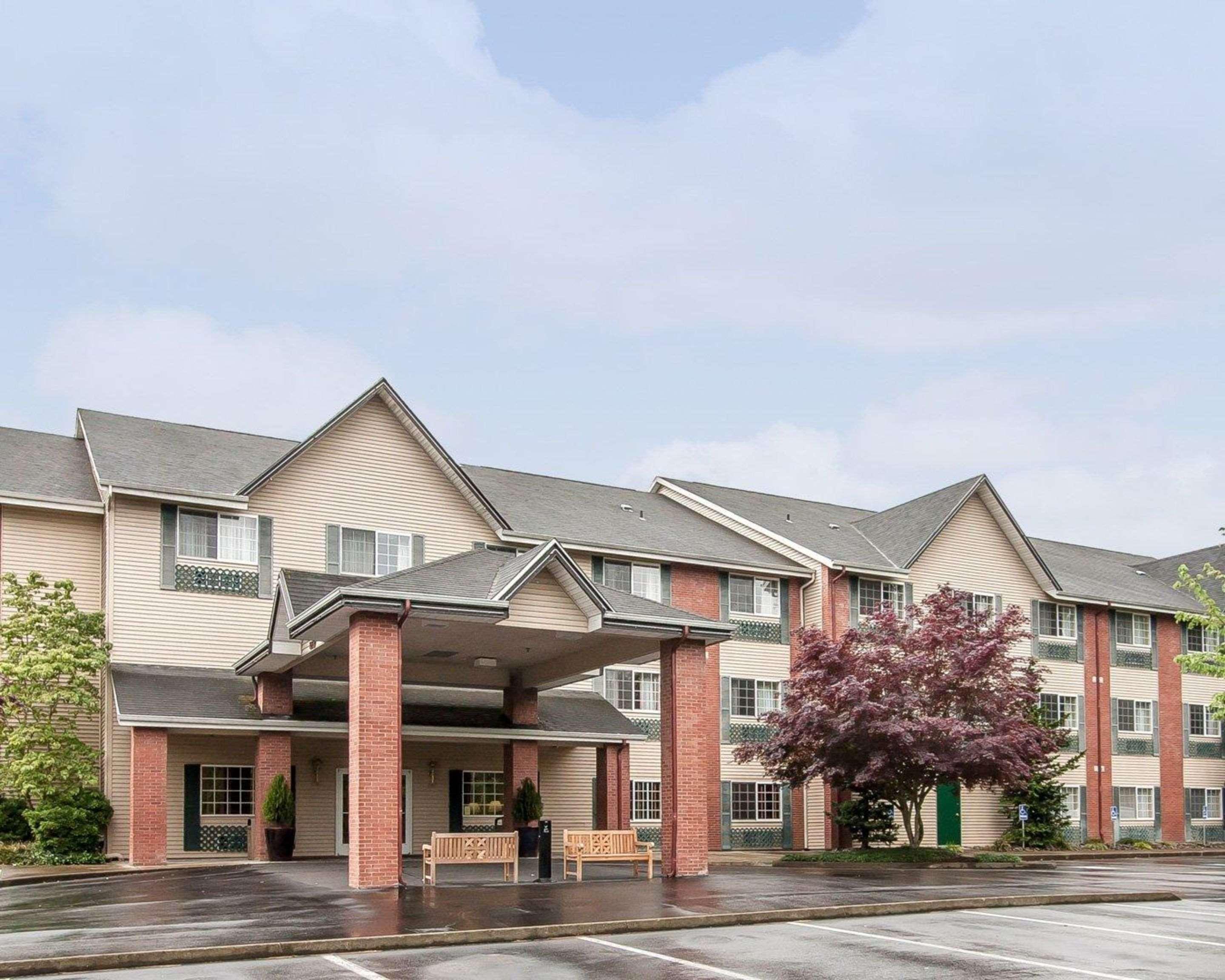 Comfort Inn & Suites Tualatin - Lake Oswego South Extérieur photo